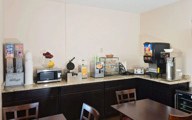 Red Roof Inn Georgetown, IN - Louisville West