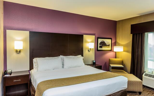 Holiday Inn Express Cheektowaga North East by IHG