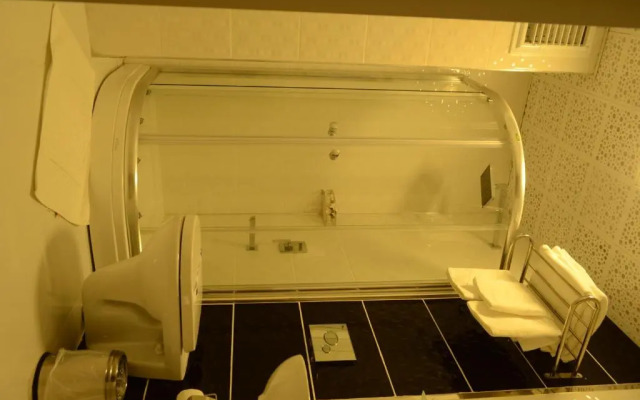 Hotel 117