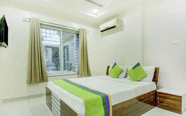 Treebo Trip White Castle