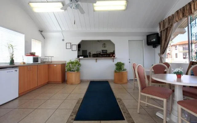 Economy Inn Lake Havasu