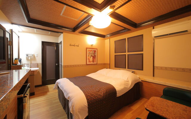 Hotel Olive Kyoto Yamashina - Adults Only