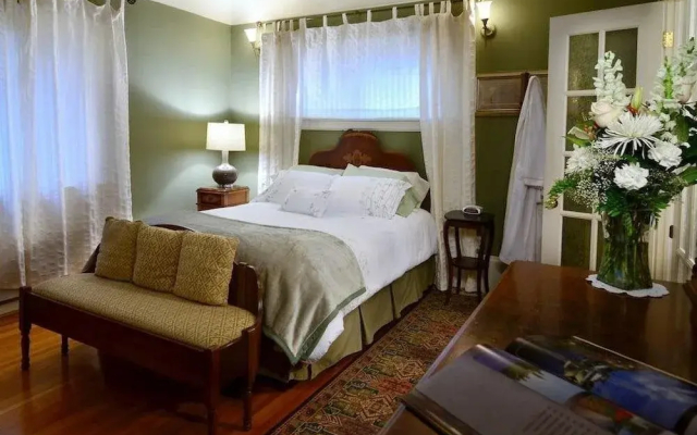 Parker House Suites