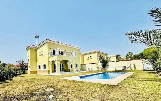 Venduras - 3BR Villa in Jumeirah Park