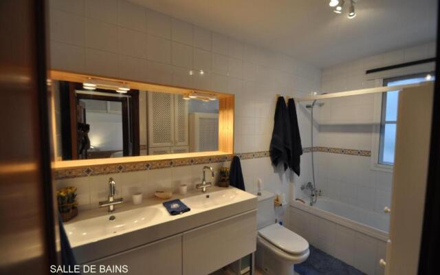 Almar Apartment