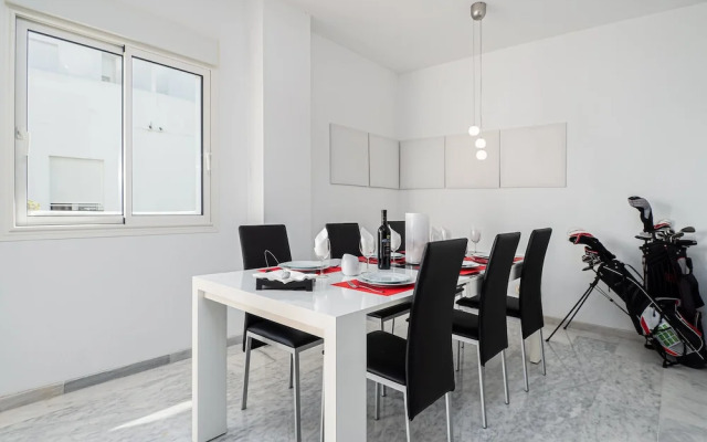 2051-New 3 bedrooms on golf