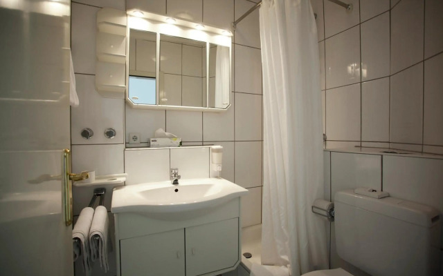 Atomis Hotel Düsseldorf City