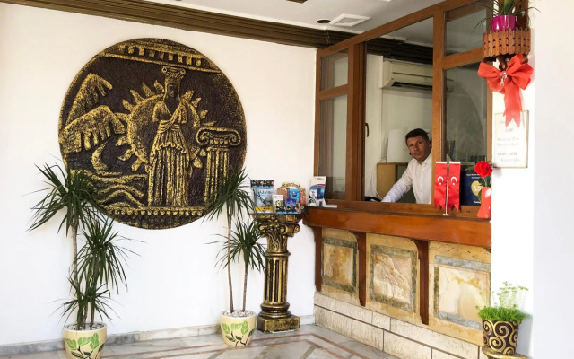 Hotel Karyatit Kaleiçi