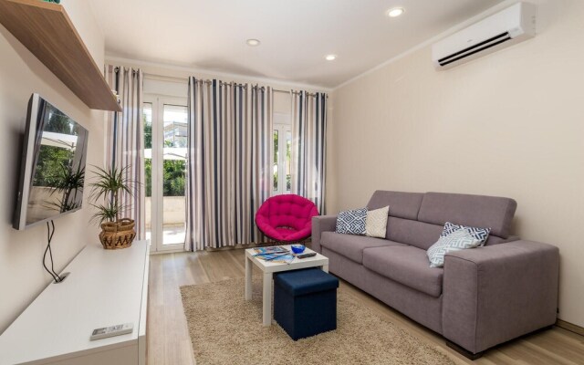 Nice Apartment in Lovran With Wifi and 1 Bedrooms