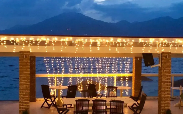Rodini Beach Hotel