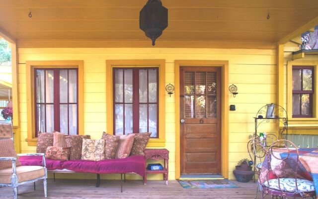Beachside Boutique Inn