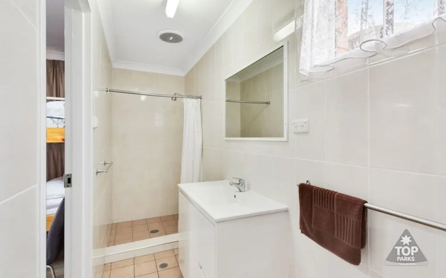 Fossicker Caravan Park