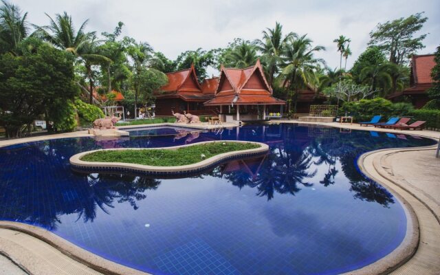 Ma Doo Bua Phuket (มาดูบัวภูเก็ต)