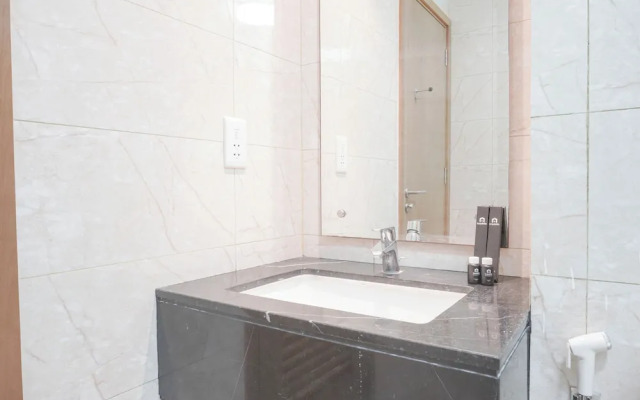 Comfort 2Br At The Mansion Kemayoran Apartment