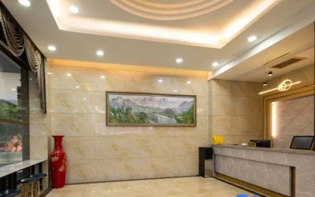 Yueyang Xinlong Business Hotel
