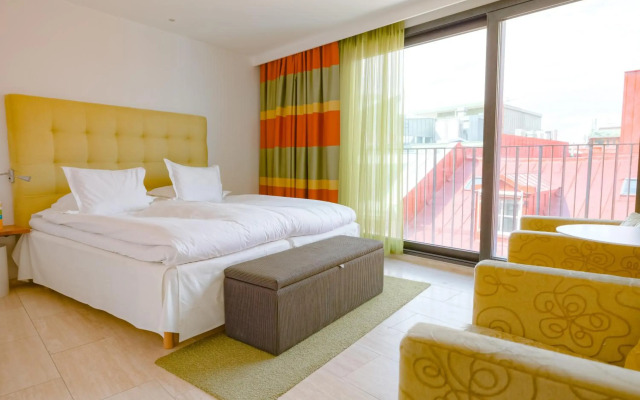 Avalon Hotel