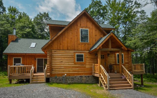 Big Log Lodge 4 Bedroom House