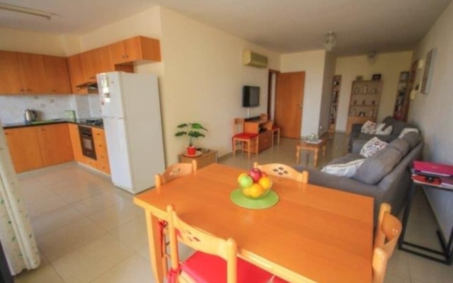 Beautiful 2-bed Apartment in Oroklini