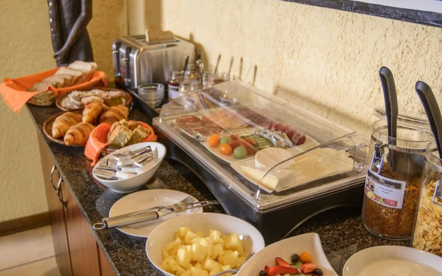 Abangane Guest Lodge