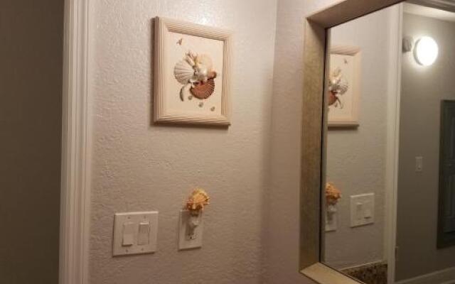 2BR/1BA Vacation Rental - Sienna Park