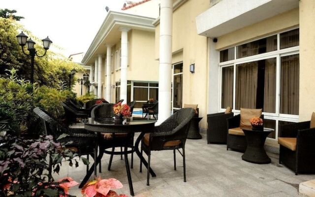 Elion House Hotel