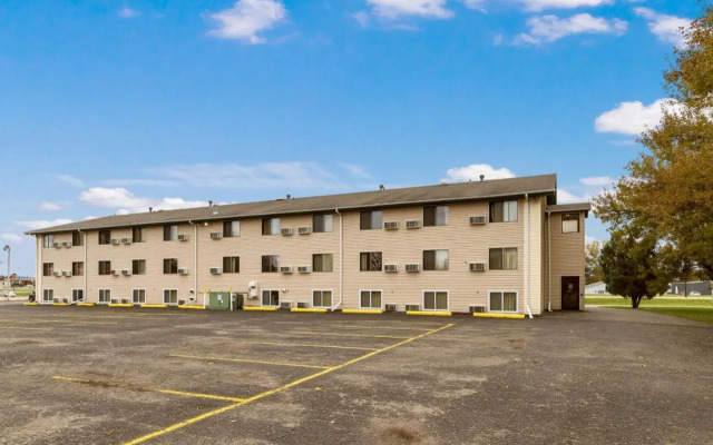 Super 8 Albert Lea Mn