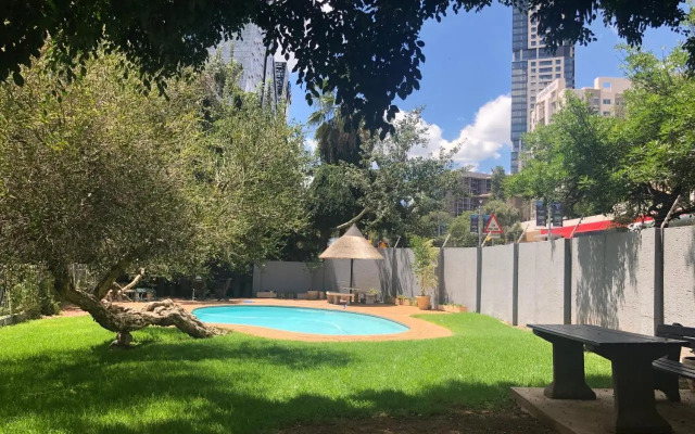 Sandton Luxury Living at 102 Kambula