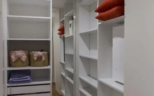 Esquina do Mundo by Una