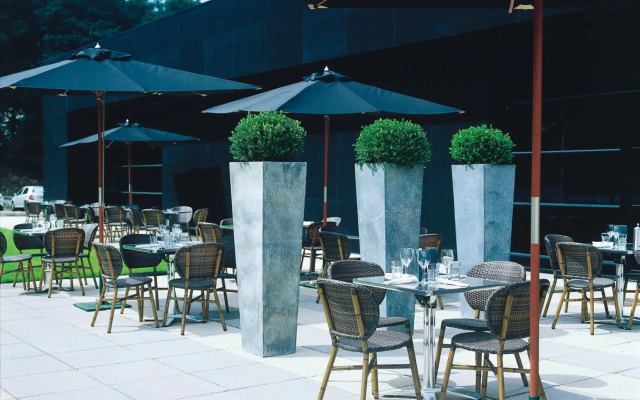 mour Hotel