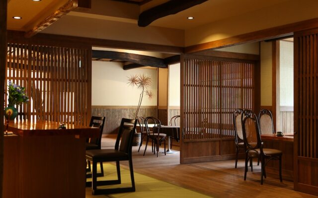 Shigakogen Milky Hot Spring Keikokunoyu