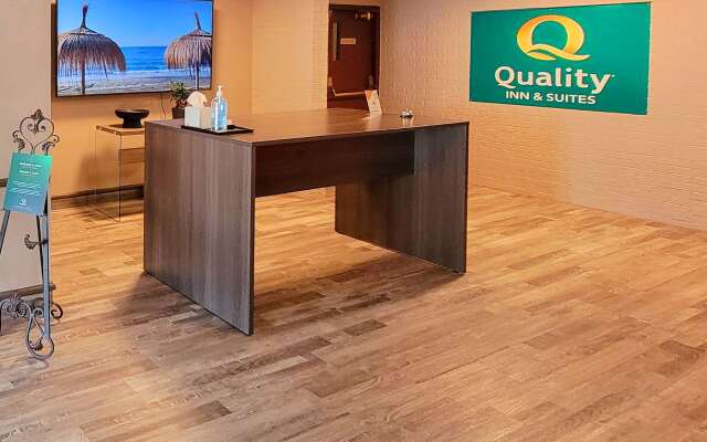 Quality Inn & Suites Gatineau