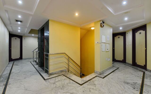 OYO 11415 Hotel Raj Laxmi