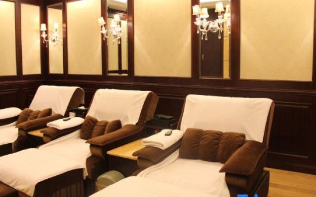 Beijing Sichuan Wuliangye Longzhaoshu Hotel