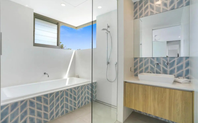 Magnificent views on Arkana, Noosa Heads