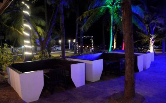 Tsunami Beach Hotel