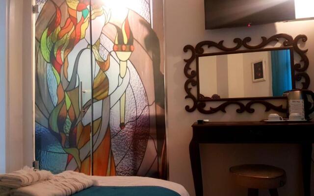 Ayvalik Rebetiko Otel