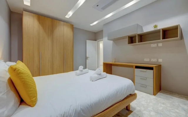 Premier Seafront Living: Ultra-luxury in Sliema
