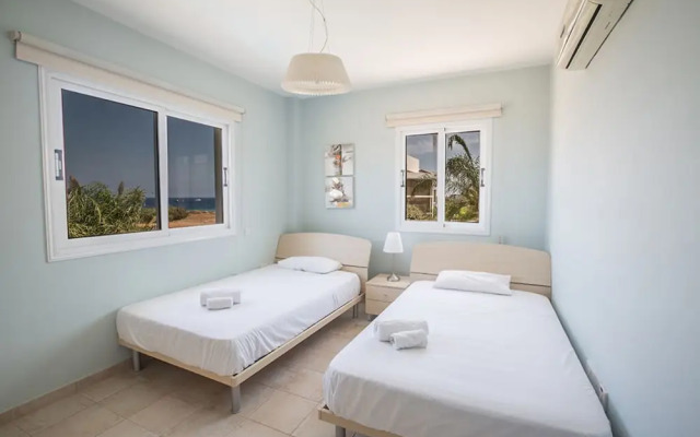 Beautiful Villa With Private Pool, Paralimni Villa 1235