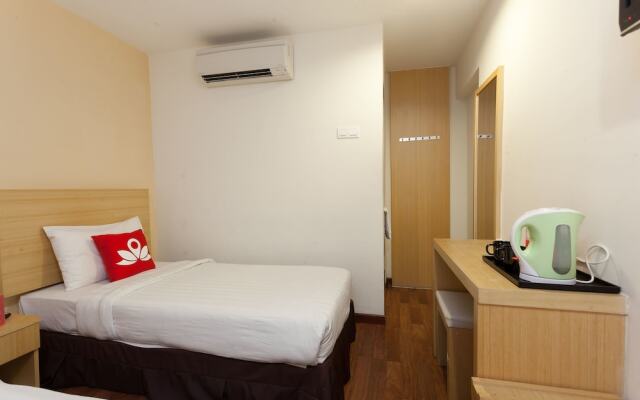 ZEN Rooms Opposite YMCA