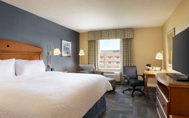 Hampton Inn New York - LaGuardia Airport