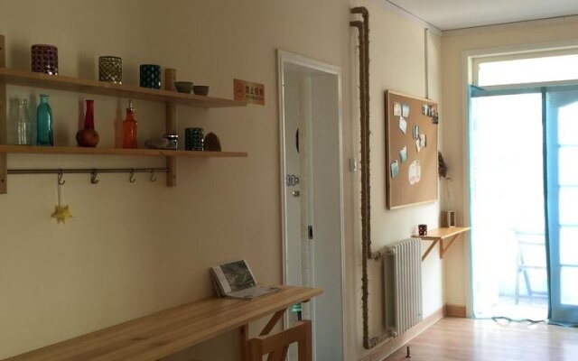 We+Coffee Hostel