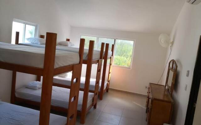 Hostel Punta Sam