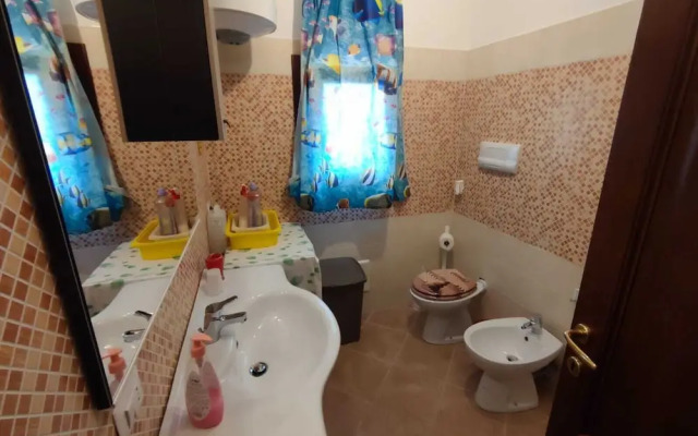 Villa 6 Beds Just Minutes From San Teodoro
