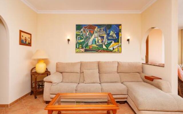 Carabeo 52 Apartments Casasol