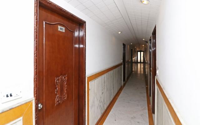 OYO 12982 Hotel Oris International
