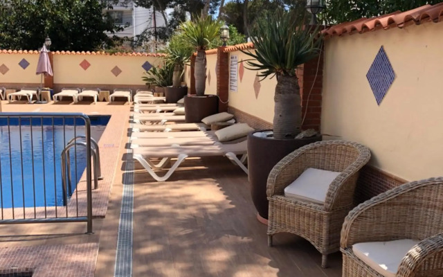 El Cortijo Apartments