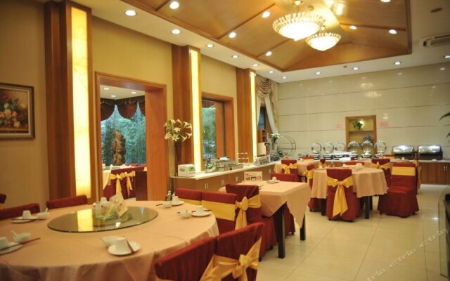 Yijiaren Hotel