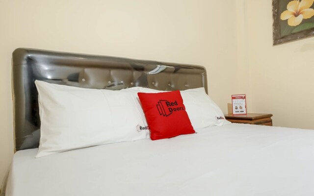 RedDoorz near DBL Arena