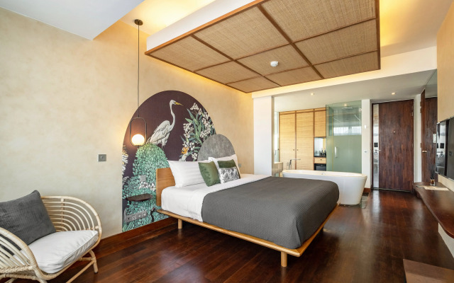 The Isvara By Cove