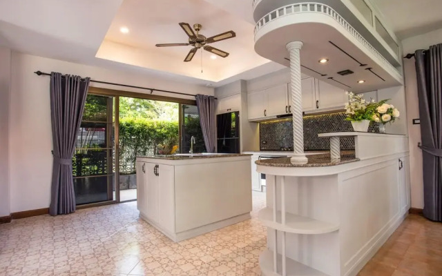Havana Pool Villa with Gym and Billiard